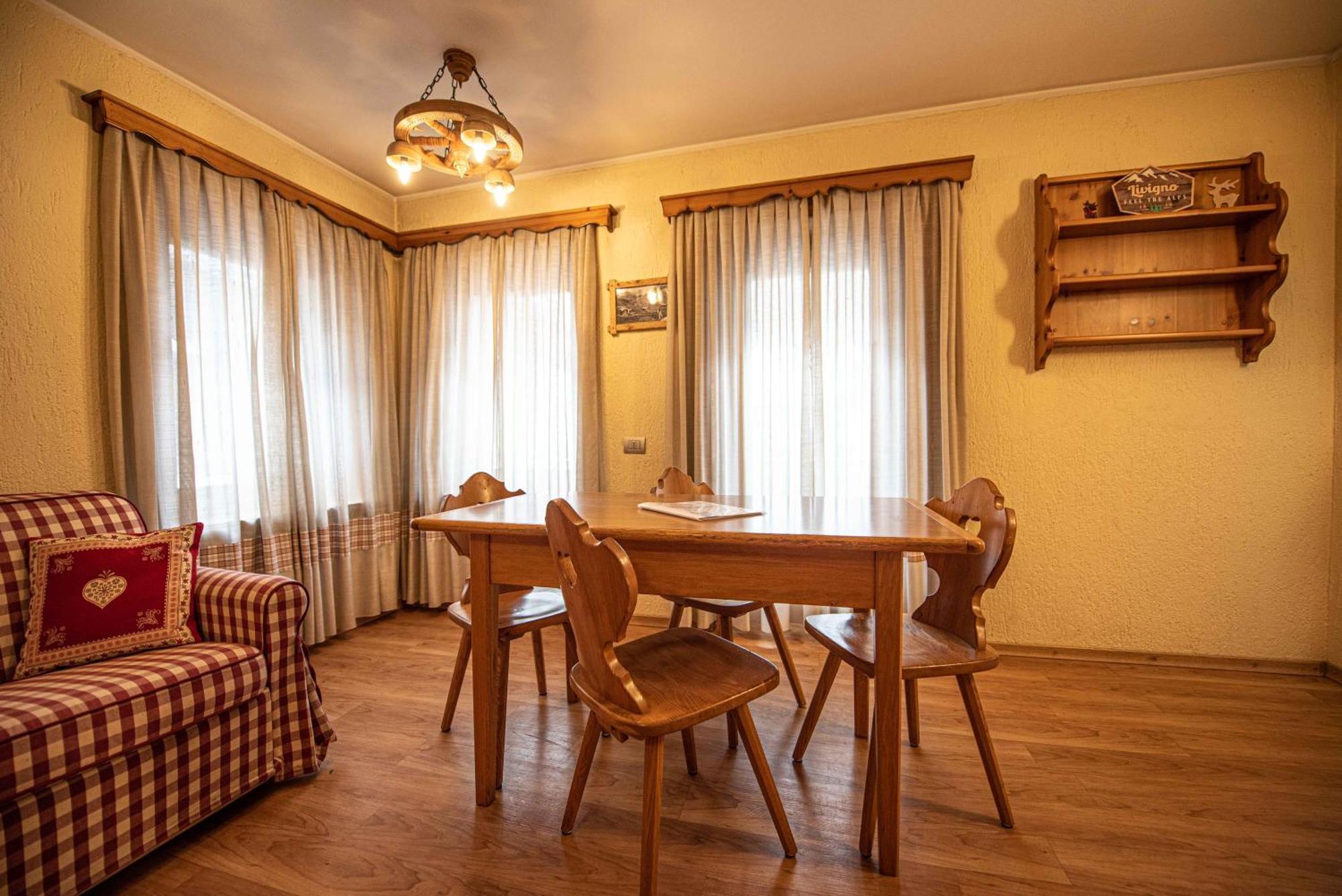 Appartamento Mokino Center Myholiday利维尼奥 外观 照片